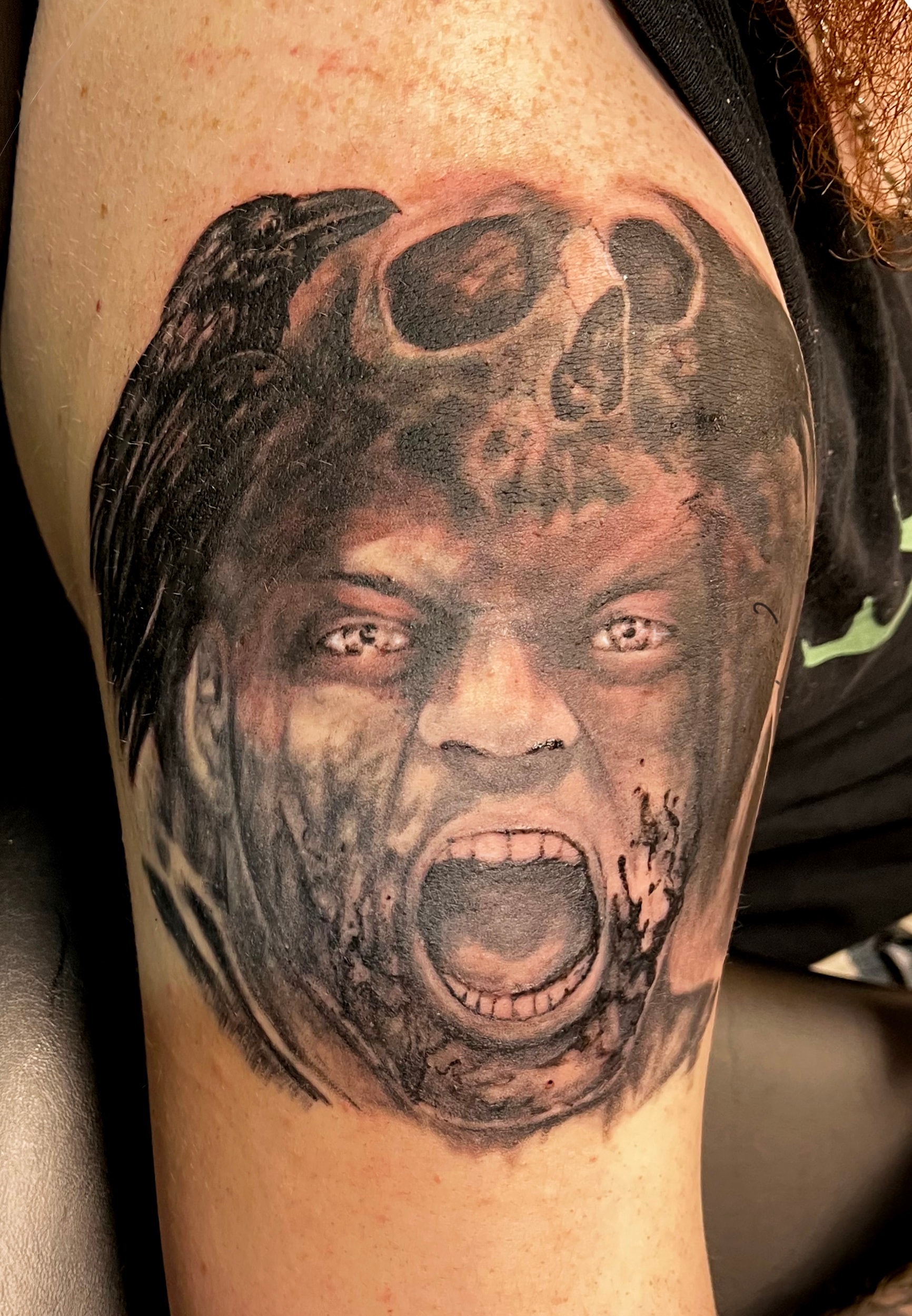 Illustrative sleeve